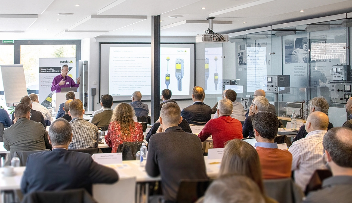 Veranstaltungsraum, Eventlocation, Seminarraum, Konferenzraum, Besprechungsraum, Hochzeitslocation, Private Feier, Feierlocation, Veranstaltungsraum mit Küche, Raum mit Beamer, Barrierefreier Veranstaltungsraum, Teamevent, Raum in Reutlingen, Raum in Pfullingen, Reutlingen, Pfullingen, Eventraum Reutlingen